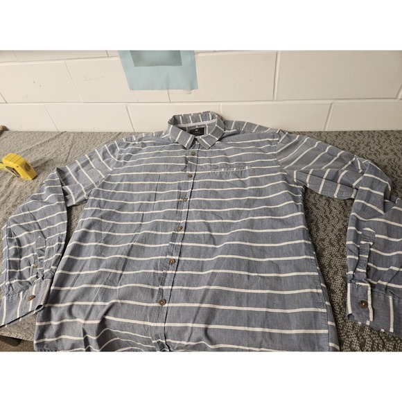 On Cotton Shirt Mens XL White & Blue Button Up Short Sleeve - Picture 5 of 9